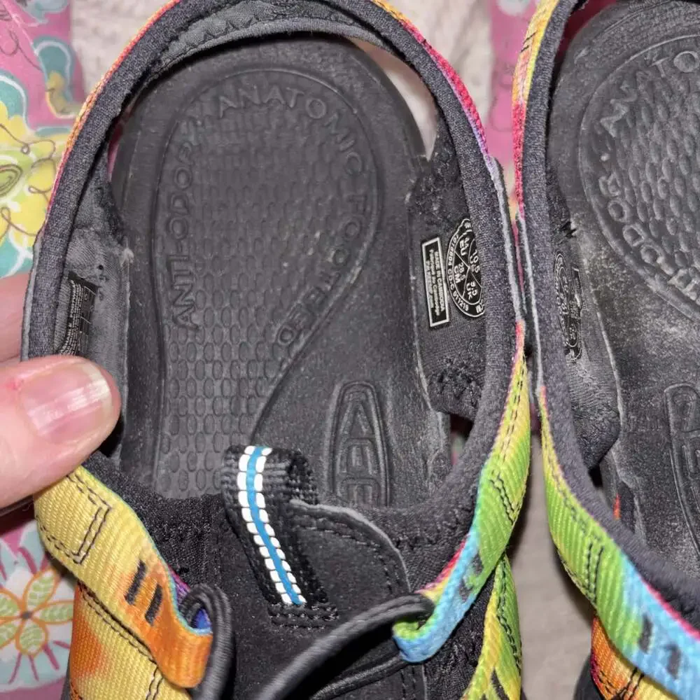 KEEN Newport Retro Hiking Sandals – Men's Size 10.5 (Original Tie Dye)